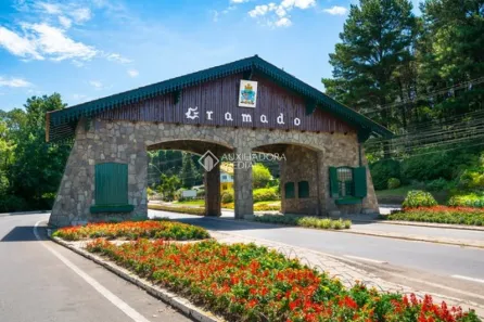 Flat com 1 Quarto à venda, 99m² no Carazal, Gramado