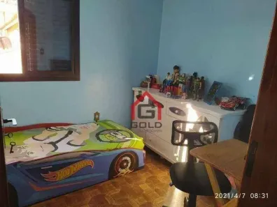 Sobrado com 3 Quartos à venda, 241m² no Parque Oratório, Santo André
