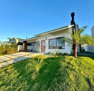 Casa com 3 Quartos à venda, 195m² no Laranjal, Pelotas