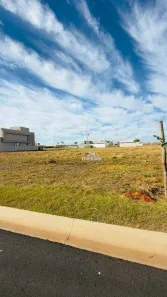 Lote/Terreno à venda, 301m² no Novo Mundo, Uberlândia
