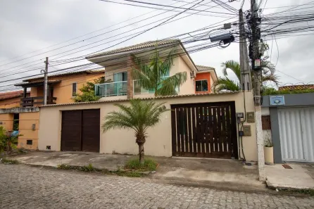 Casa com 4 Quartos à venda, 210m² no Jardim Flamboyant, Cabo Frio