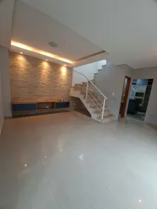 Sobrado com 3 Quartos para venda ou aluguel, 119m² no Vila Areao, Taubaté
