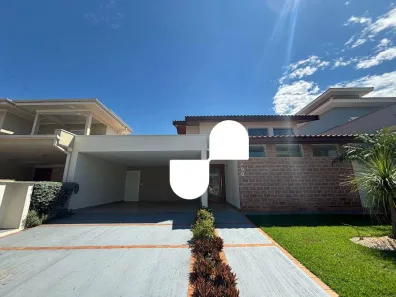 Casa de Condomínio com 3 Quartos para alugar, 246m² no Rosário, Pirassununga