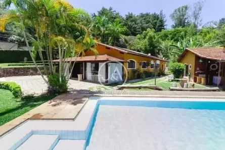 Casa com 4 Quartos à venda, 250m² no Araras, Petrópolis