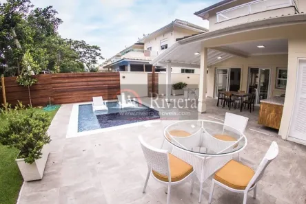 Casa de Condomínio com 4 Quartos à venda, 225m² no Maresias, São Sebastião