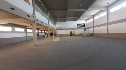 Galpão/Depósito/Armazém à venda, 2000m² no Ramos, Rio de Janeiro