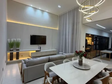Casa com 3 Quartos à venda, 210m² no Novo Mundo, Uberlândia