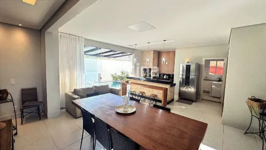 Casa de Condomínio com 3 Quartos à venda, 300m² no Jardim Inconfidência, Uberlândia
