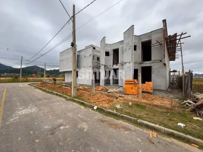 Casa com 2 Quartos à venda, 104m² no Monte Castelo, Tubarão