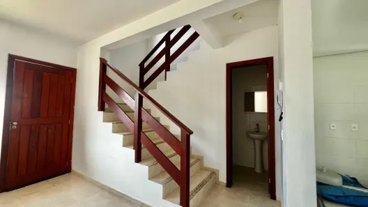 Sobrado com 3 Quartos à venda, 109m² no Pedra Branca, Palhoça