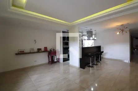 Casa com 3 Quartos para alugar, 125m² no Jardim Guilhermino, Guarulhos