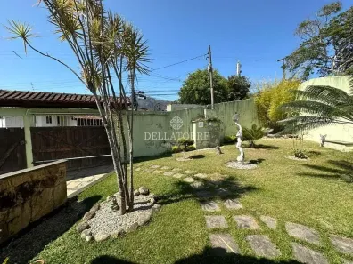 Casa com 3 Quartos à venda, 284m² no Fazendinha, Teresópolis