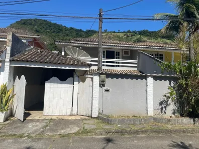 Casa de Condomínio com 4 Quartos à venda, 140m² no Vargem Grande, Rio de Janeiro