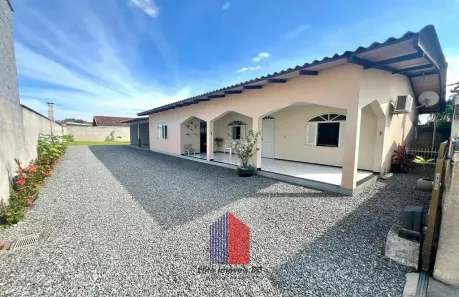 Casa com 4 Quartos à venda, 181m² no Espinheiros, Joinville