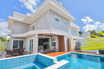 Casa de Condomínio com 3 Quartos à venda, 249m² no Abranches, Curitiba