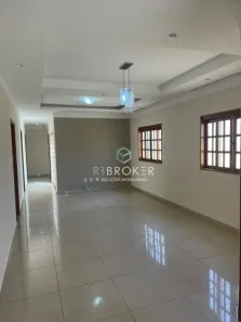 Casa com 3 Quartos para alugar, 180m² no Jardim Márcia II, Agudos