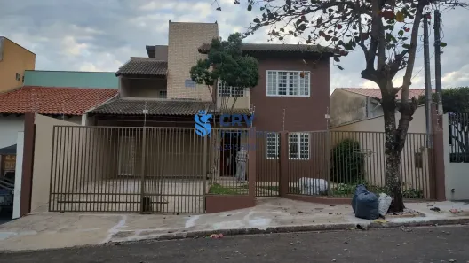 Casa com 3 Quartos à venda, 178m² no Jardim Continental, Londrina