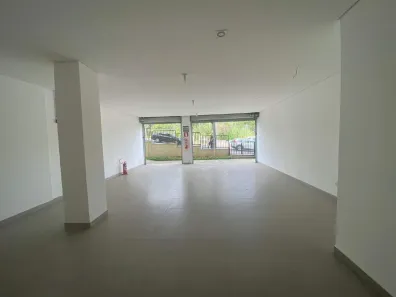 Ponto Comercial para alugar, 130m² no Arcádia, Contagem