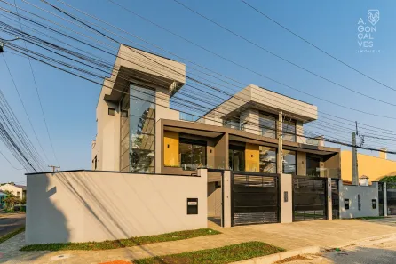 Casa com 3 Quartos à venda, 184m² no Novo Mundo, Curitiba