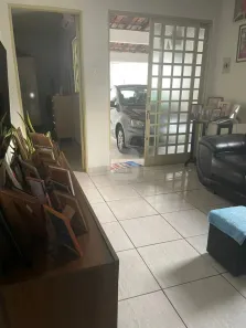 Casa com 3 Quartos à venda, 204m² no Presidente Roosevelt, Uberlândia