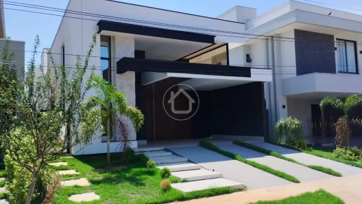 Casa com 3 Quartos à venda, 184m² no Condomínio Belvedere, Cuiabá