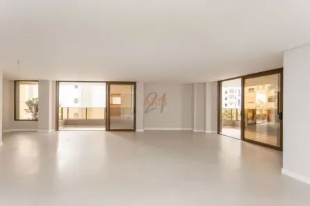 Apartamento com 3 Quartos à venda, 233m² no Água Verde, Curitiba