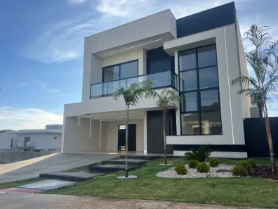 Casa com 3 Quartos à venda, 239m² no Parqville Pinheiros, Aparecida de Goiânia