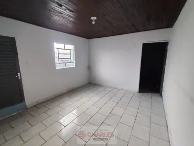 Casa com 1 Quarto para alugar, 10m² no Aterrado, Mogi Mirim