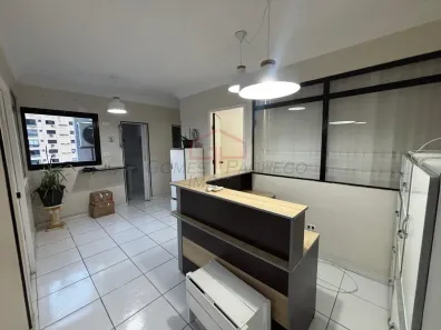 Consultório para alugar, 109m² no Itararé, São Vicente