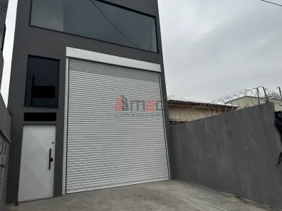 Galpão/Depósito/Armazém para alugar, 195m² no Vila Anastácio, São Paulo