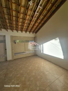 Casa com 2 Quartos para alugar, 130m² no Vila Avaí, Indaiatuba