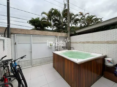 Casa com 3 Quartos à venda, 150m² no Marapé, Santos