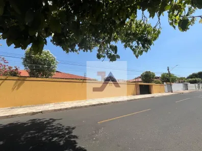 Imóvel Comercial com 4 Quartos para alugar, 400m² no Ininga, Teresina