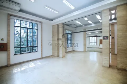 Imóvel Comercial com 6 Quartos para alugar, 1098m² no Jardim América, São Paulo