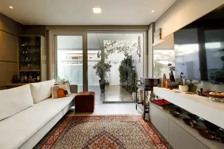 Casa com 3 Quartos à venda, 17637m² no Praia dos Amores, Balneário Camboriú