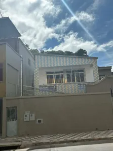 Casa com 3 Quartos para alugar, 100m² no São Bernardo, Juiz de Fora
