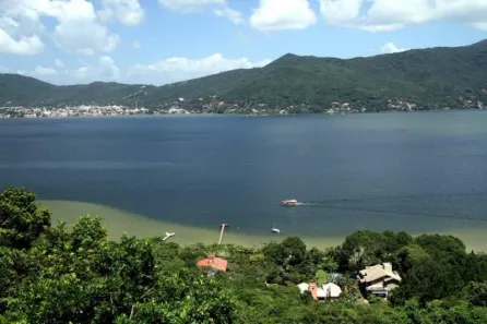 Casa com 4 Quartos à venda, 350m² no Barra da Lagoa, Florianópolis