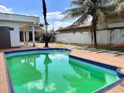 Casa com 5 Quartos para alugar, 360m² no Vila Rezende, Goiânia