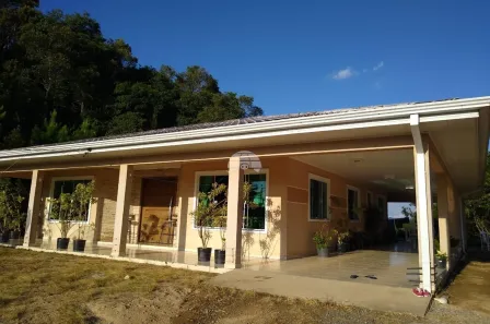 Fazenda/Sítio com 4 Quartos à venda, 192m² no , Quitandinha