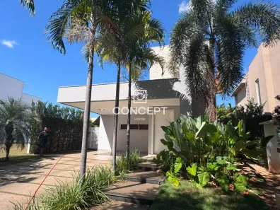 Casa de Condomínio com 3 Quartos à venda, 376m² no Jardim Itália, Cuiabá