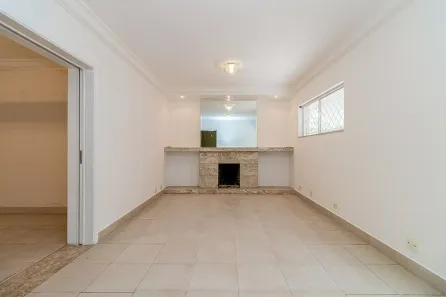 Casa com 3 Quartos para alugar, 200m² no Sumaré, São Paulo