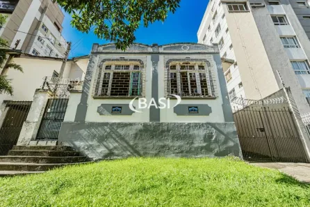 Lote/Terreno à venda, 220m² no Cristo Rei, Curitiba