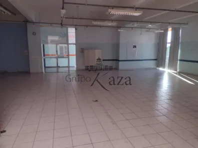 Sala Comercial à venda, 520m² no Centro, São José dos Campos