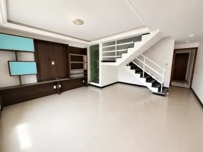 Casa com 3 Quartos à venda, 168m² no Jardim Vitória, Macaé