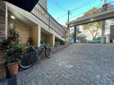 Sobrado com 3 Quartos para alugar, 192m² no Vila Dom Pedro I, São Paulo