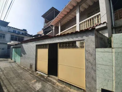 Casa com 2 Quartos à venda, 140m² no Marechal Hermes, Rio de Janeiro