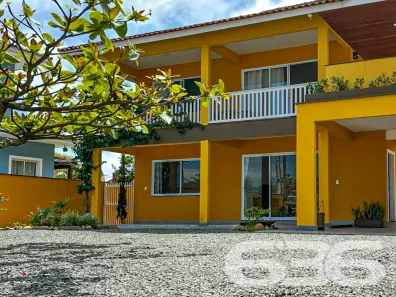 Sobrado com 4 Quartos à venda, 240m² no Do Ubatuba, São Francisco do Sul