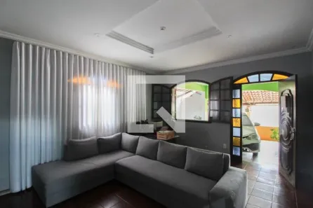 Casa com 4 Quartos à venda, 360m² no Padre Eustáquio, Belo Horizonte