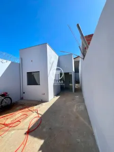 Casa com 3 Quartos à venda, 50m² no Carmelo, Montes Claros