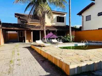 Casa com 4 Quartos à venda, 240m² no Jardim Britânia, Caraguatatuba